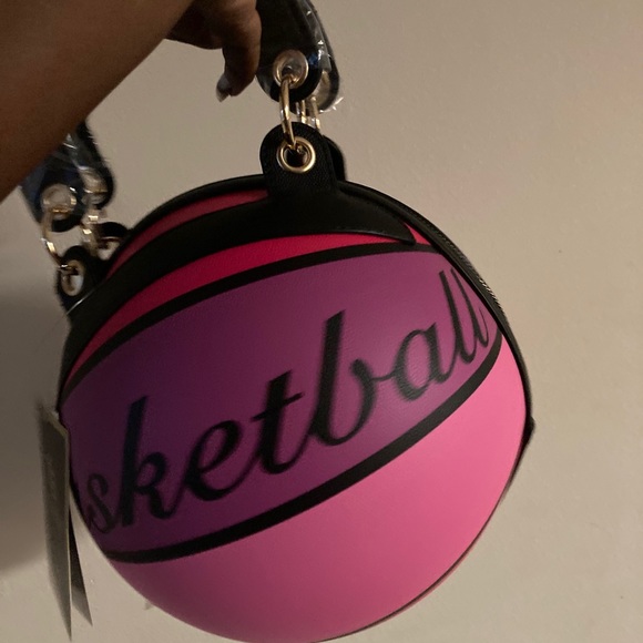 Purse - Picture 2 of 4